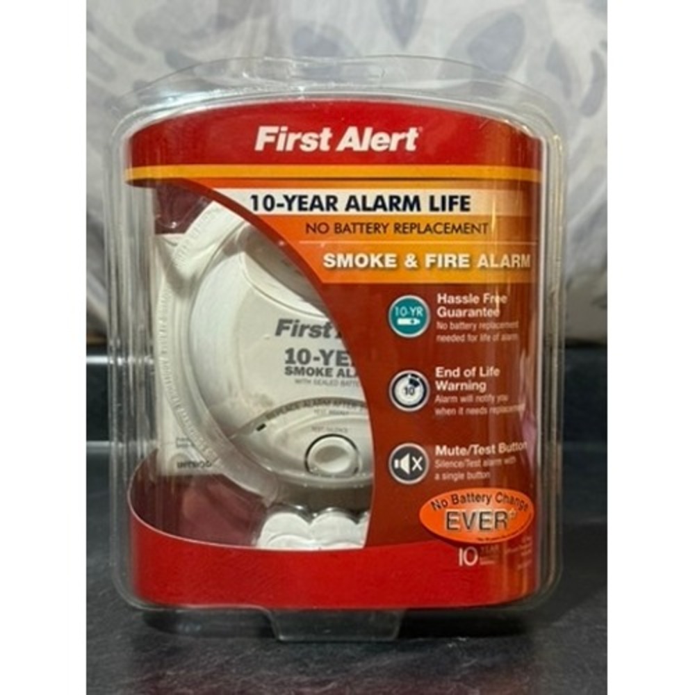 First Alert 10 Year Smoke Fire Alarm No Battery Replacement Sealed Lithium Power